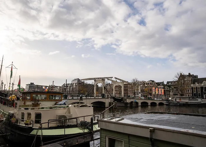 Skinny Bridge Boutique Gasthuis