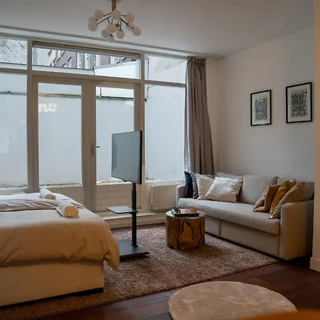 Skinny Bridge Boutique Guest house
